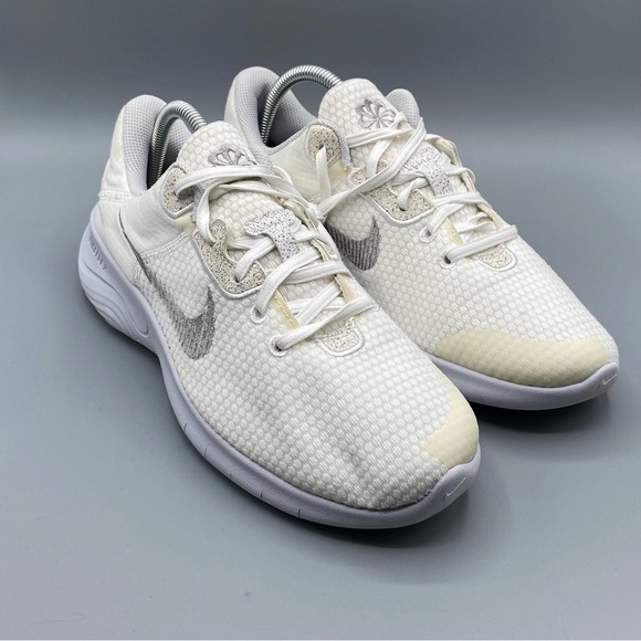 Nike Shoes - Nike Women's Flex Experience Run 11 Shoes White/Pure Platinum​